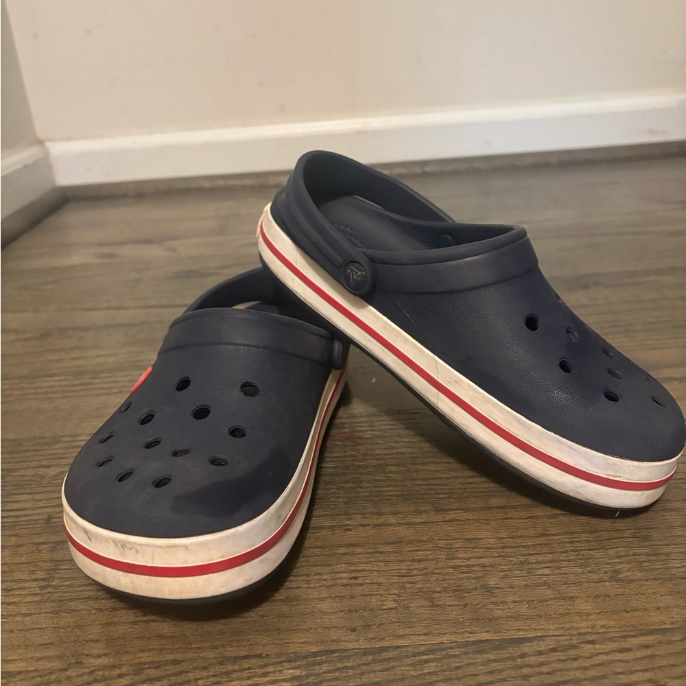 CROCS Navy Blue Kids Slippers with Red Stripe